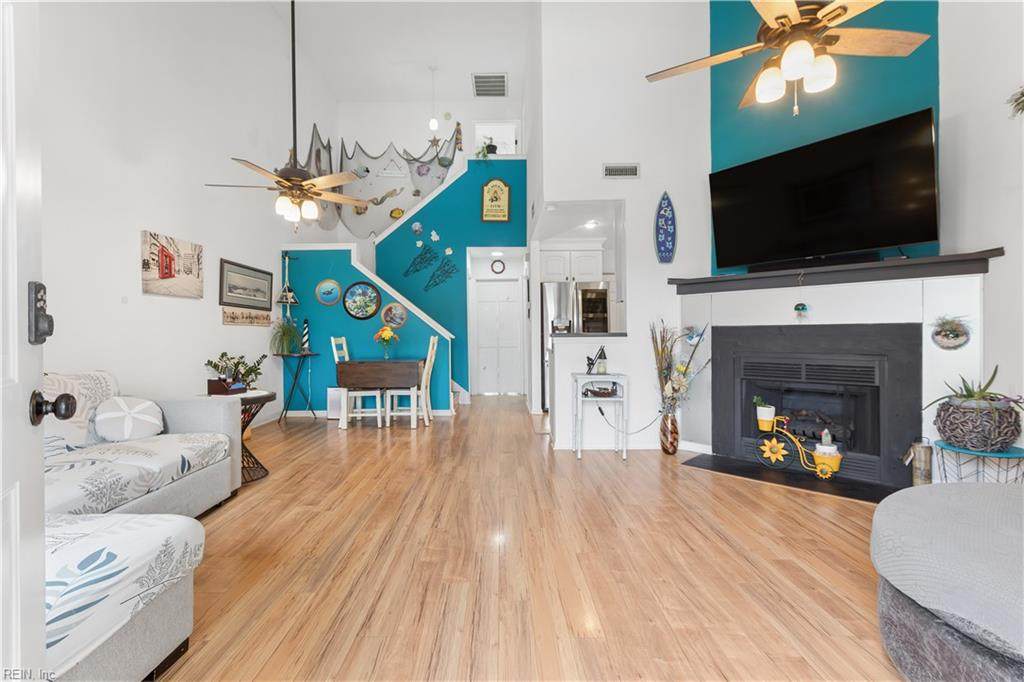 833 Little Bay Ave - Photo 1