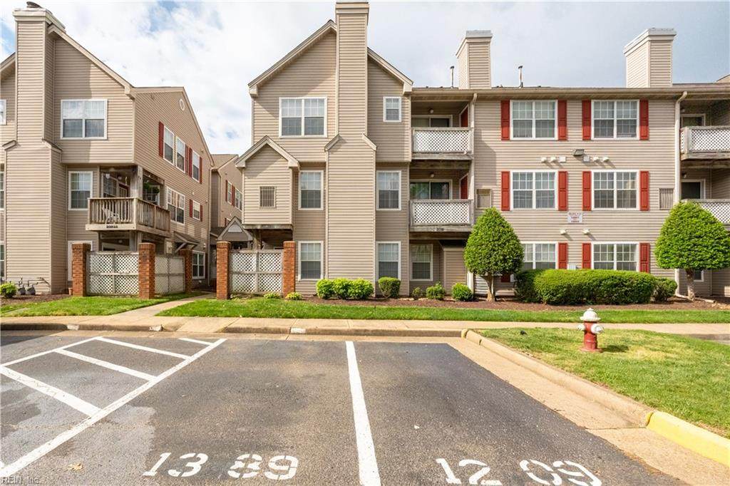 12811 Daybreak Cir - Photo 1