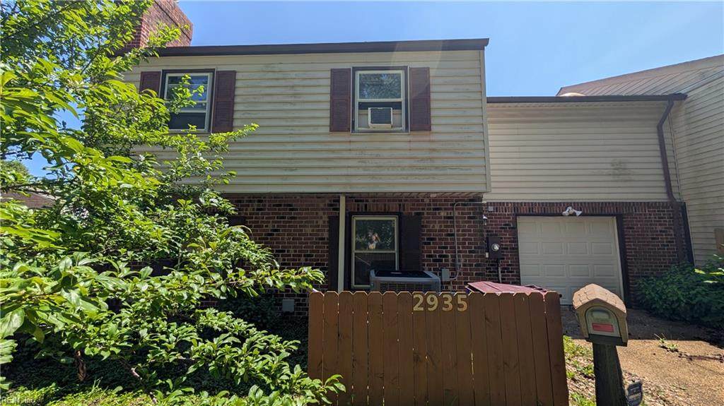 2935 Radcliffe Ln - Photo 1