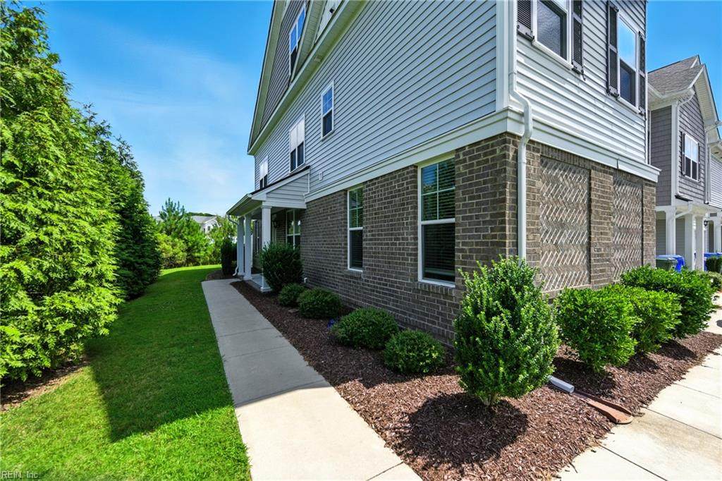 301 Sikeston Ln - Photo 1