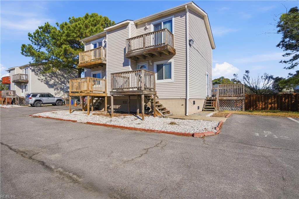 3712 Pretty Lake Ave - Photo 1