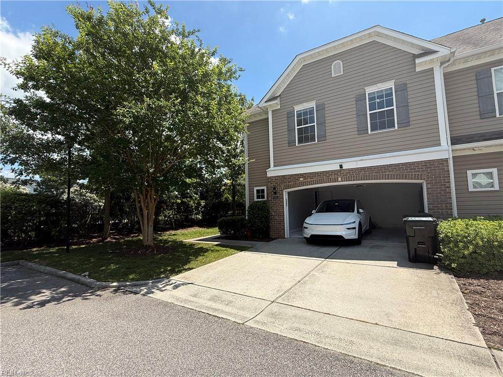 4301 Cattail Ln - Photo 1