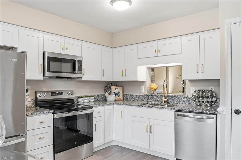 325 Gambrill Ct - Photo 1