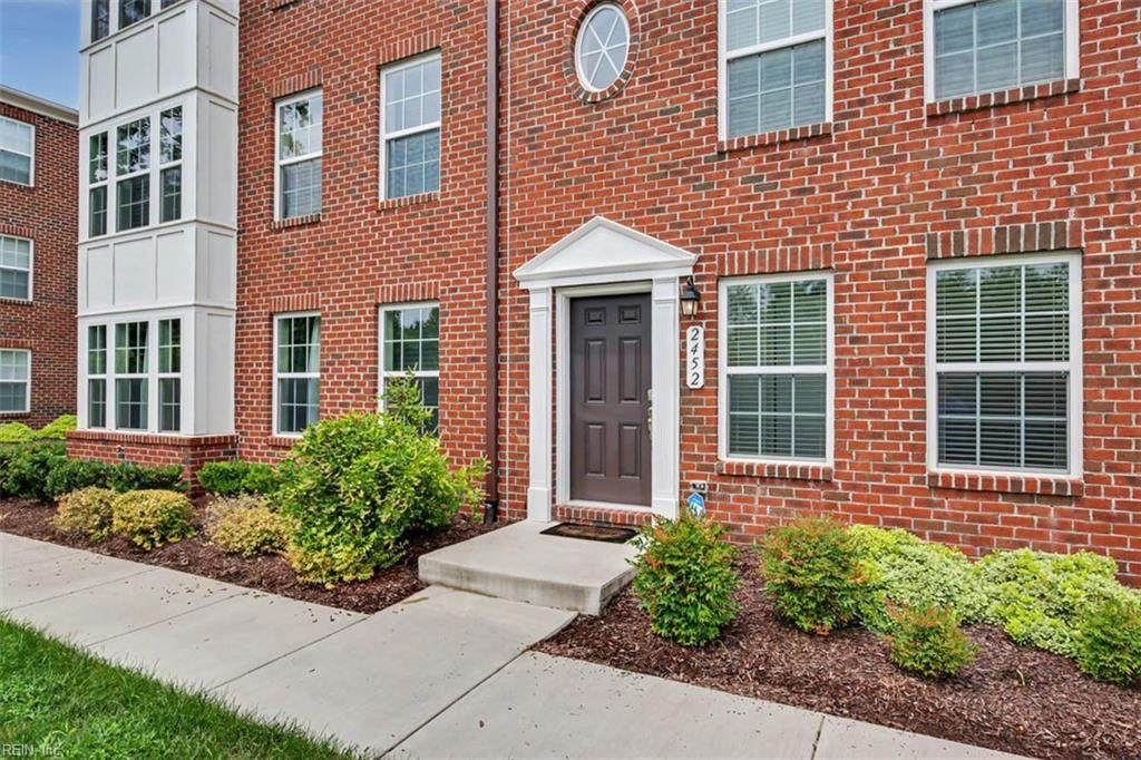 2452 Dunning Arch - Photo 1
