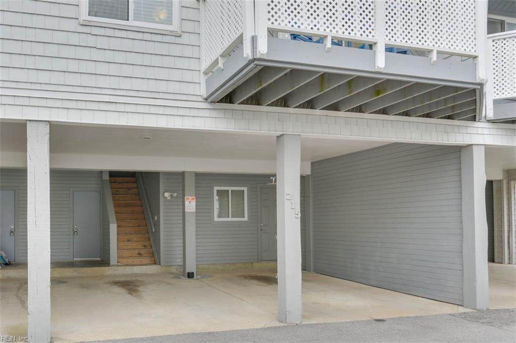 215 4th St - Photo 1