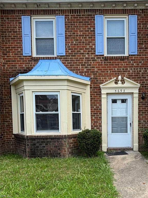 5693 Rivermill Cir - Photo 1