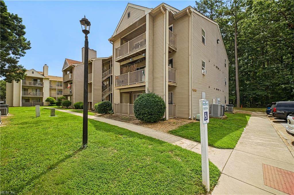 562 Candle Ln - Photo 1