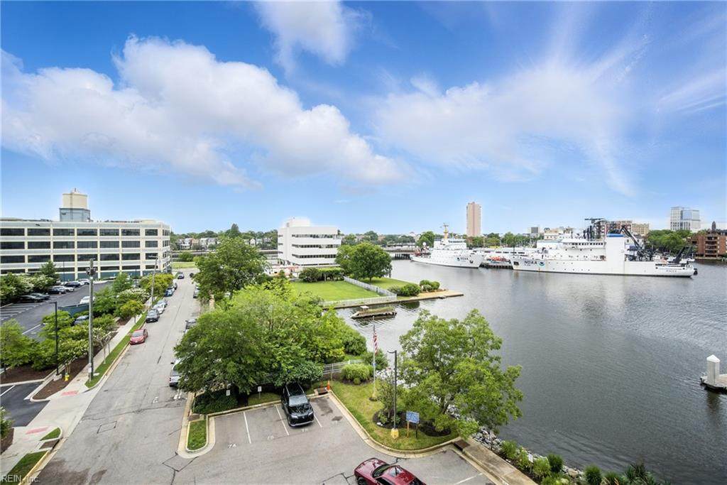 40 Rader St - Photo 1