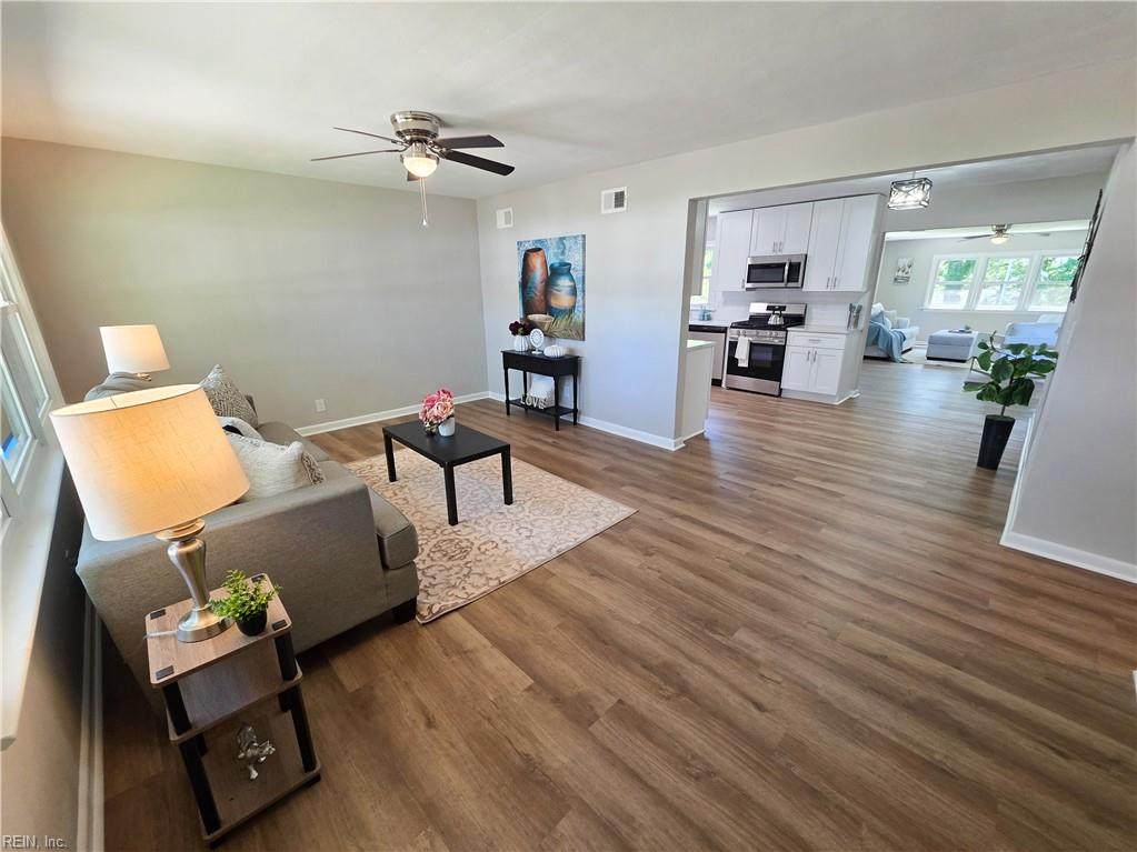 1425 Sunset Dr - Photo 1