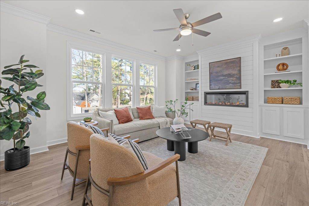 2201 Cypress Ave - Photo 1
