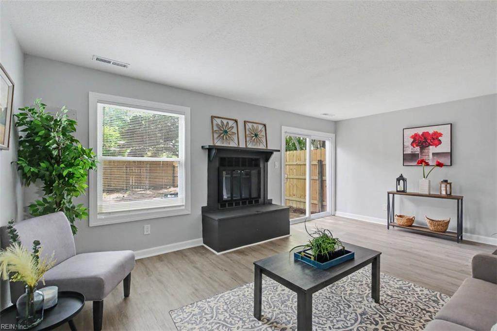 4623 Fern Oak Ct - Photo 1