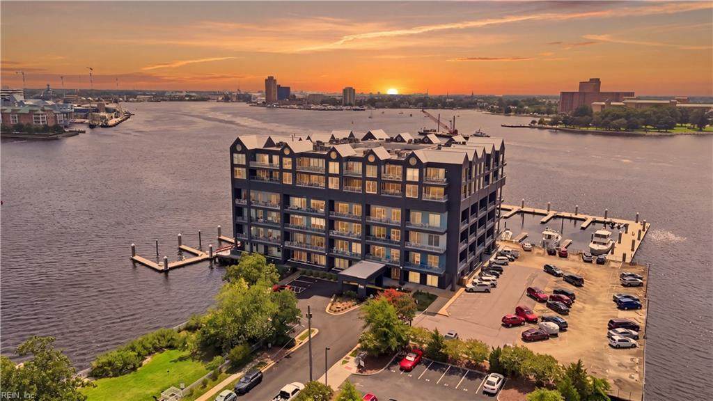 40 Rader St - Photo 1