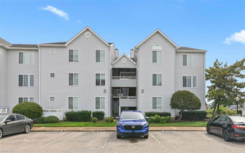 223 Island Cove Ct - Photo 1