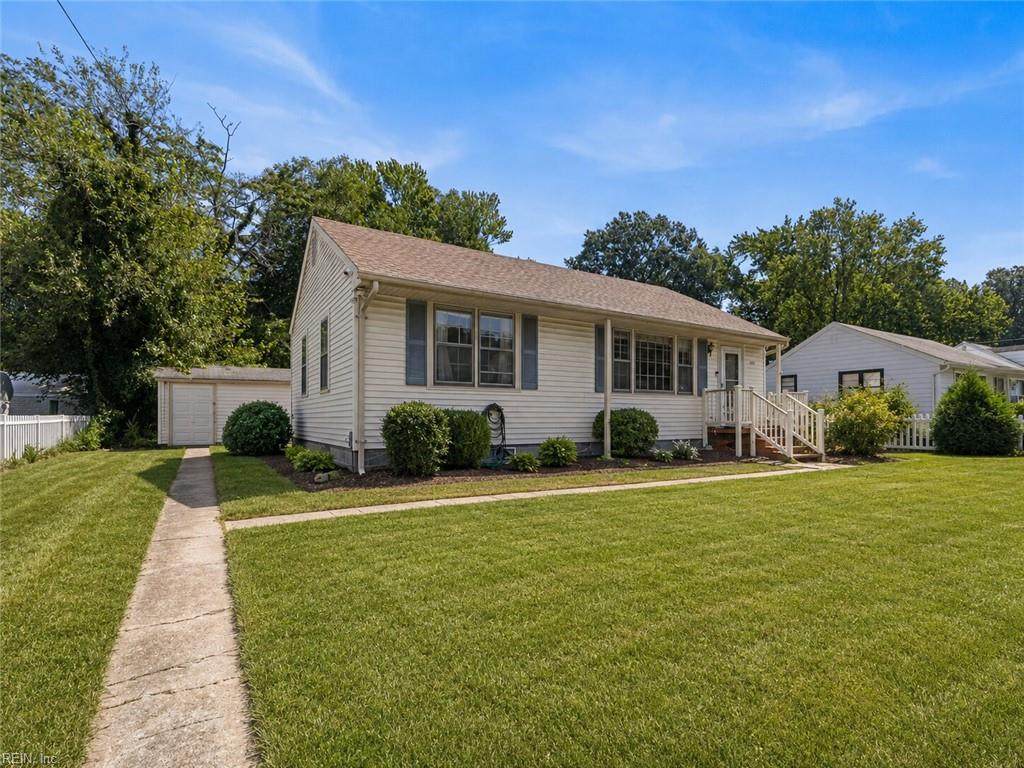 1214 Tyler Ave - Photo 1