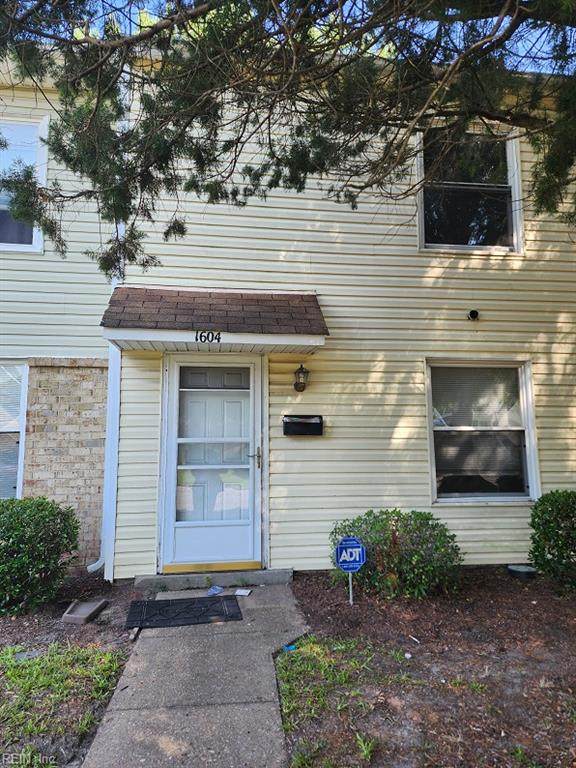 1604 Darren Cir - Photo 1