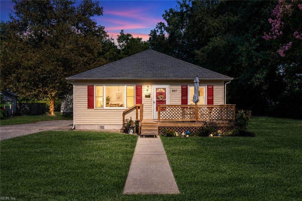 607 Warwickshire Ct - Photo 1