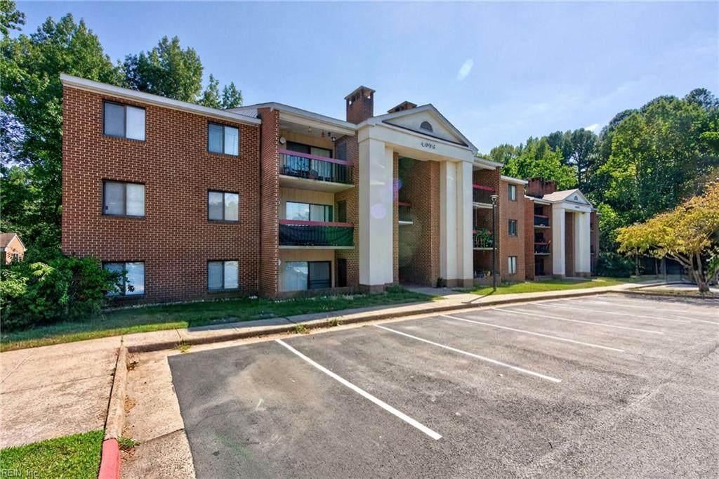 4008 Governors Sq - Photo 1
