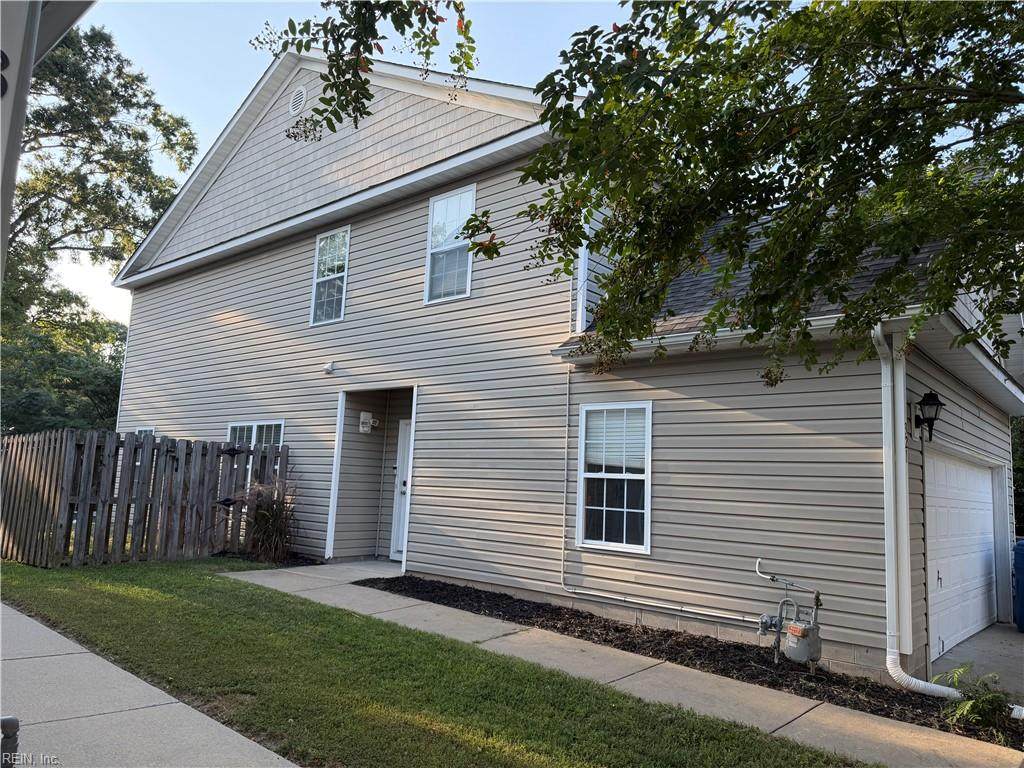 321 Garcia Dr - Photo 1