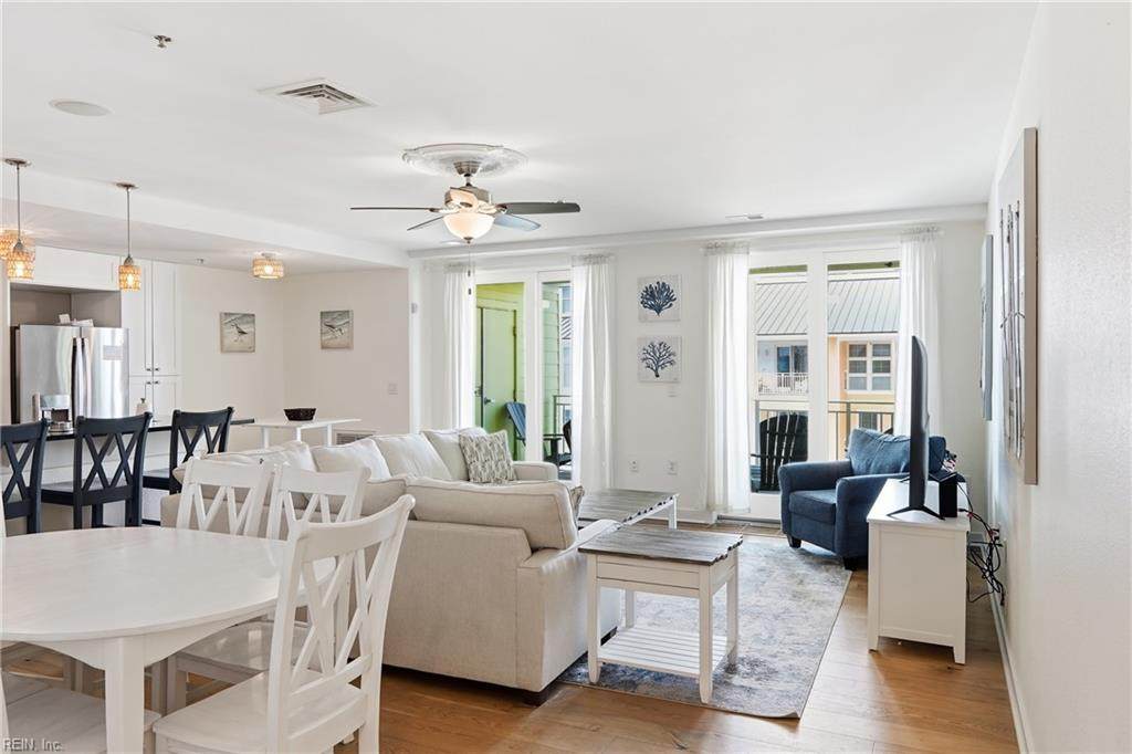 3738 Sandpiper Rd - Photo 1