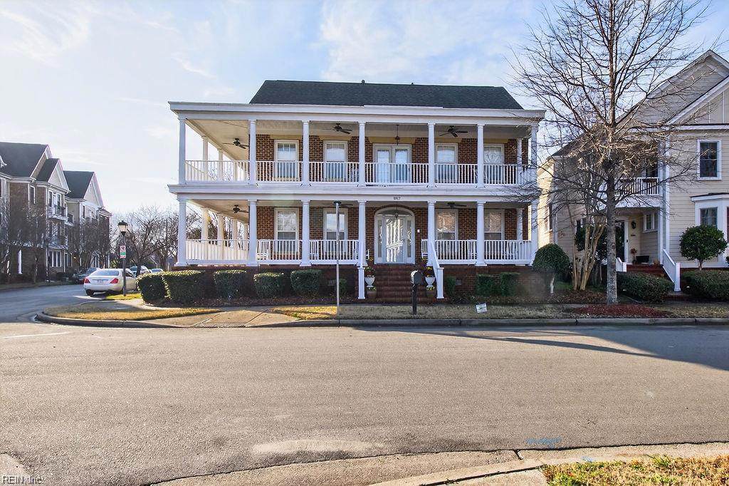 1017 Godfrey Ave - Photo 1