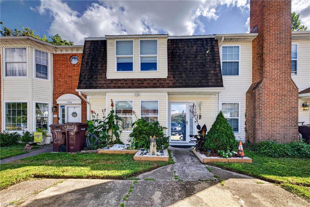 1208 Basswood Ct - Photo 1