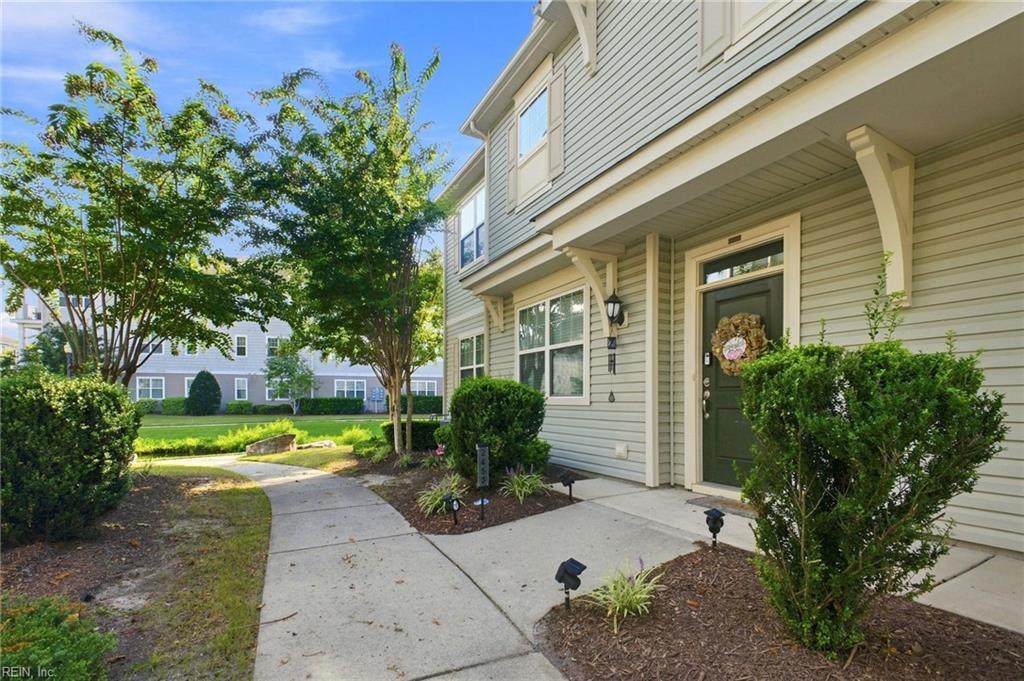 2453 Leytonstone Dr - Photo 1