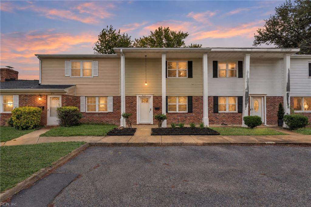 804 Grosvenor Ct - Photo 1