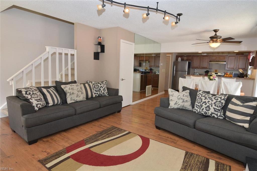 2308 Flanders Ct - Photo 1
