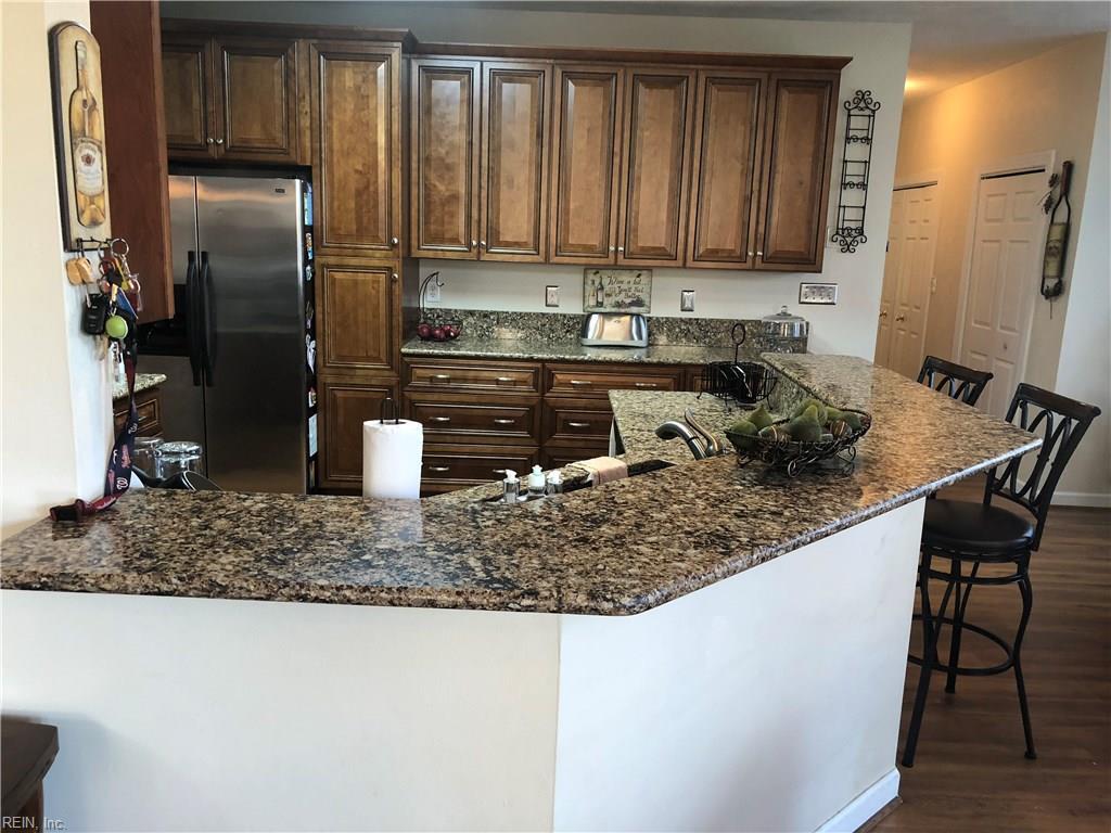 3034 Lakebridge Dr - Photo 1