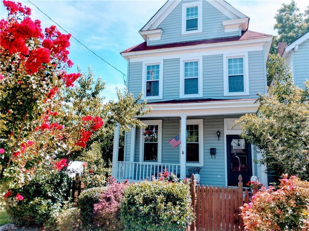 223 30th St - Photo 1