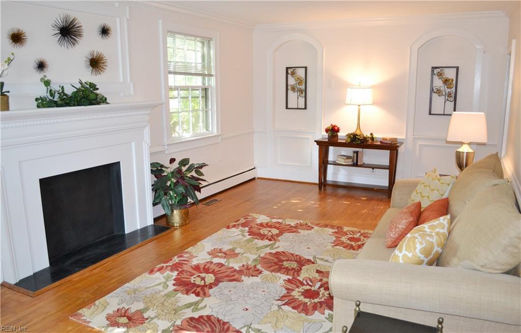 1204 Fairwater Dr - Photo 1