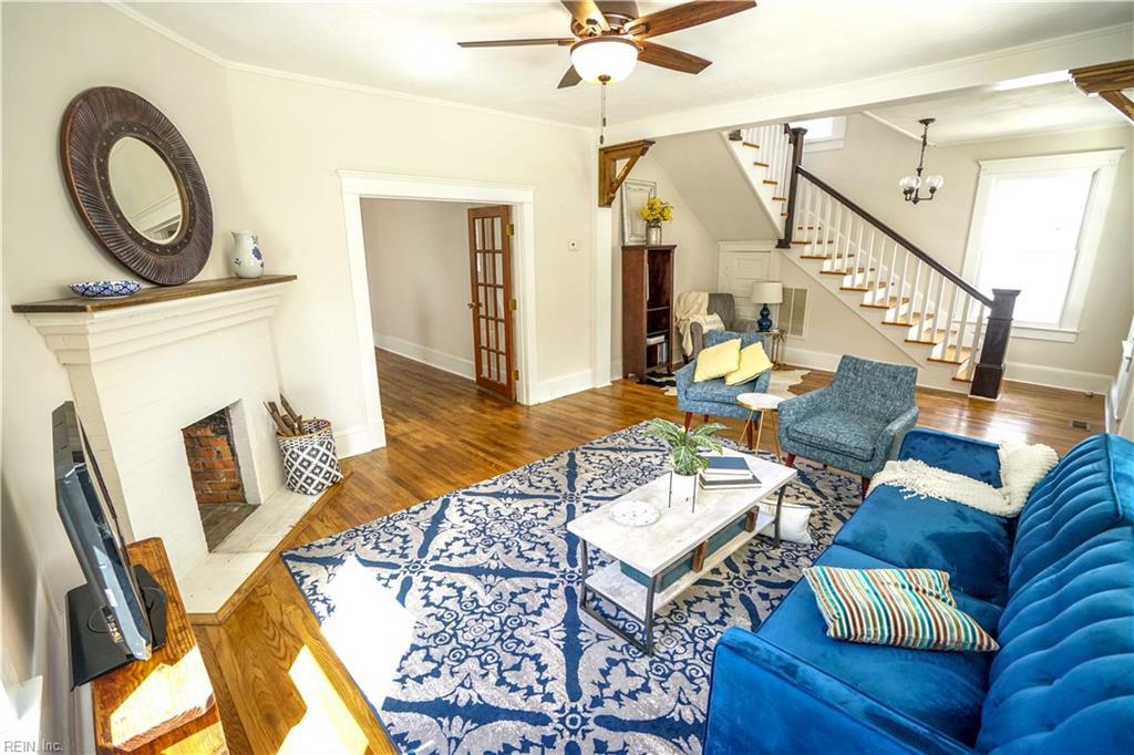 205 Broad St - Photo 1