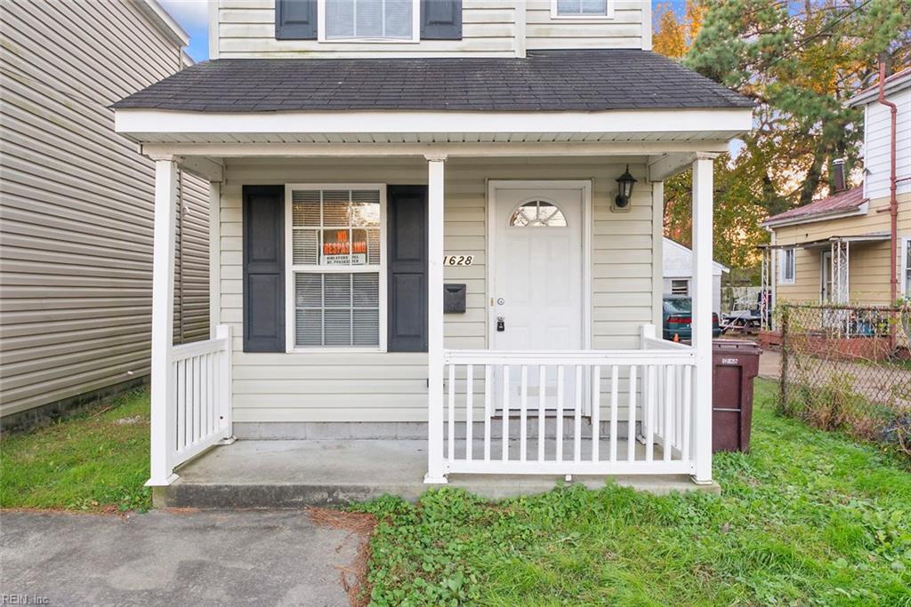 1628 Berkley Ave - Photo 1