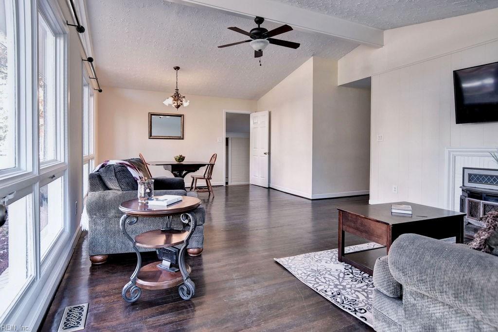 266 Eastwood Dr - Photo 1