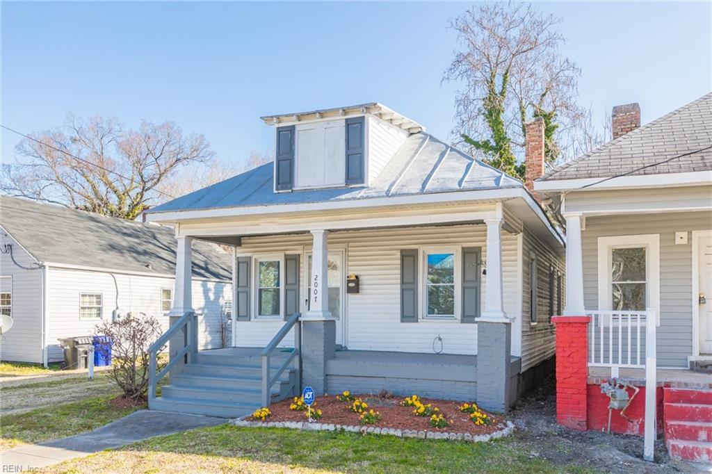 2007 Elm Ave - Photo 1