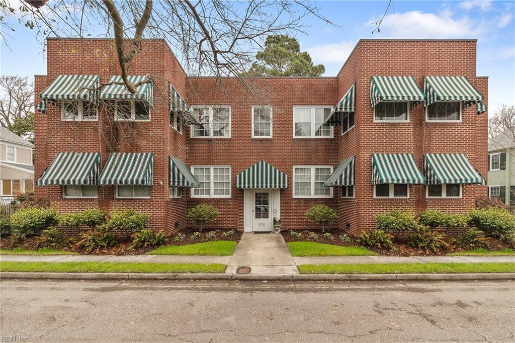 530 Elizabeth Pl - Photo 1