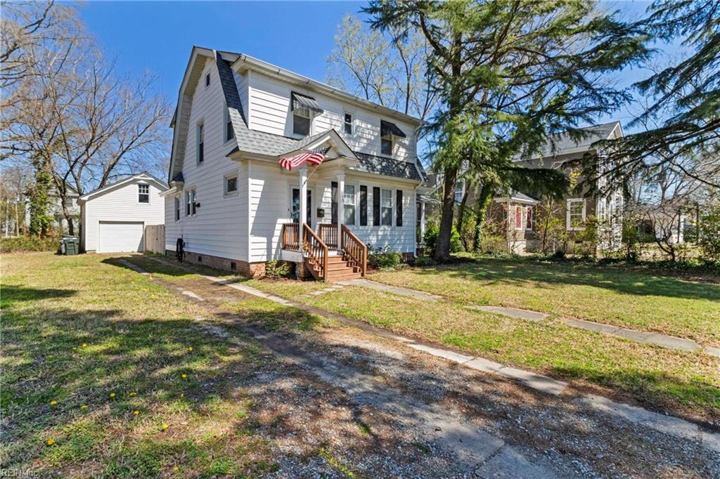 306 Locust Ave - Photo 1