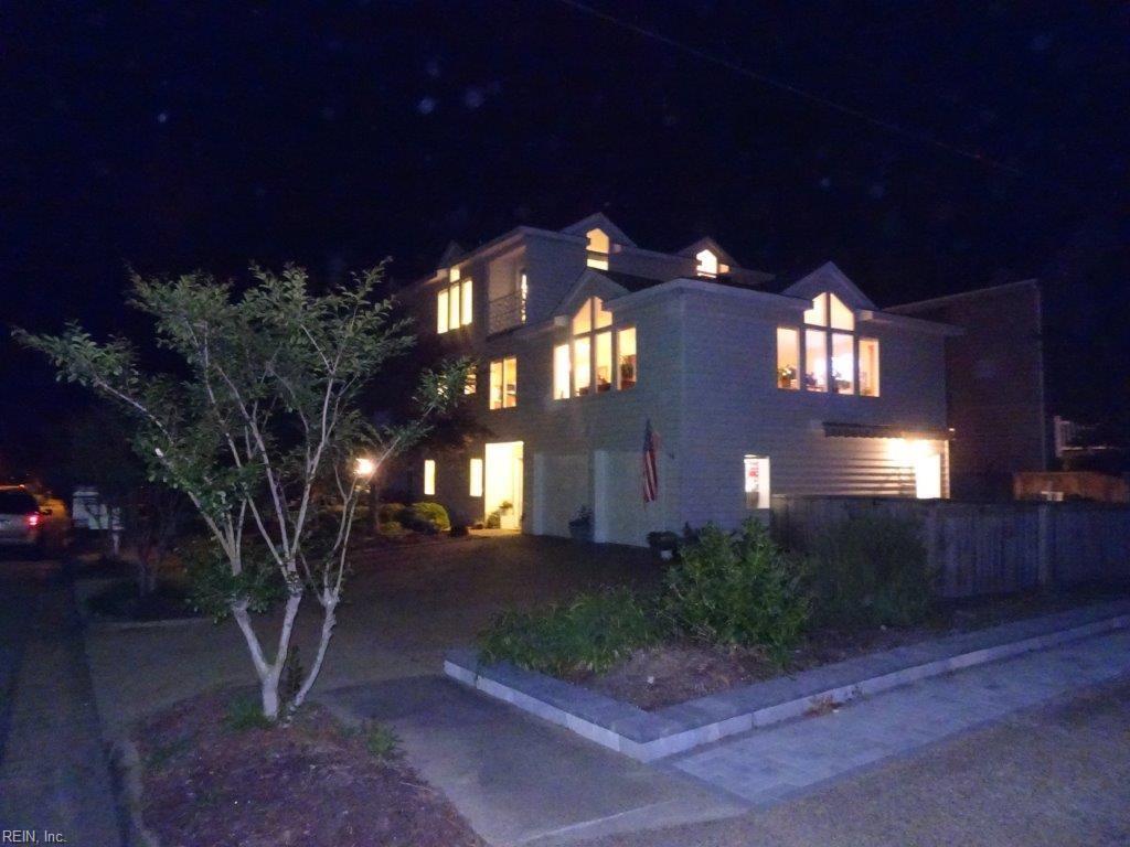 202 64th St - Photo 1