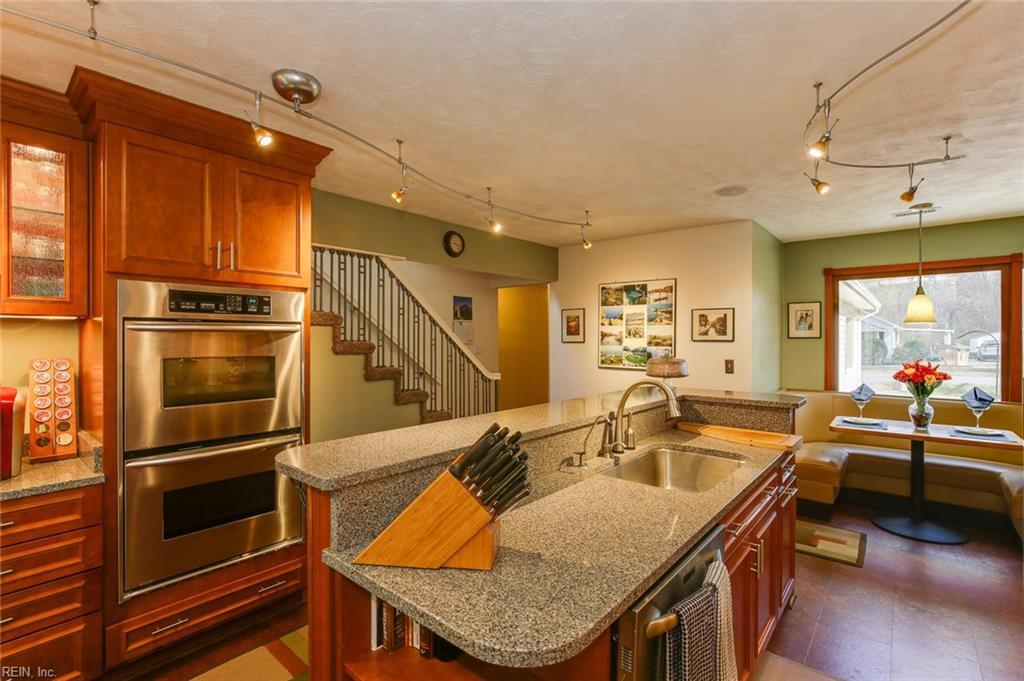 424 Sanderson Rd - Photo 1