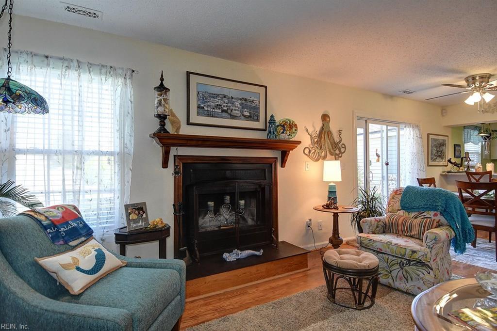 625 Ridge Cir - Photo 1