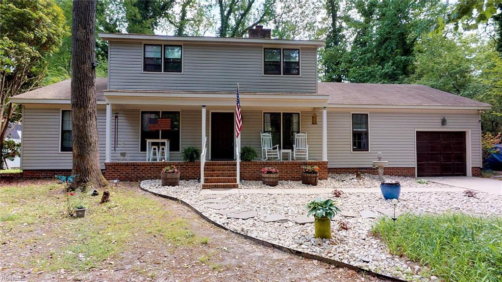 209 Barcroft Dr - Photo 1