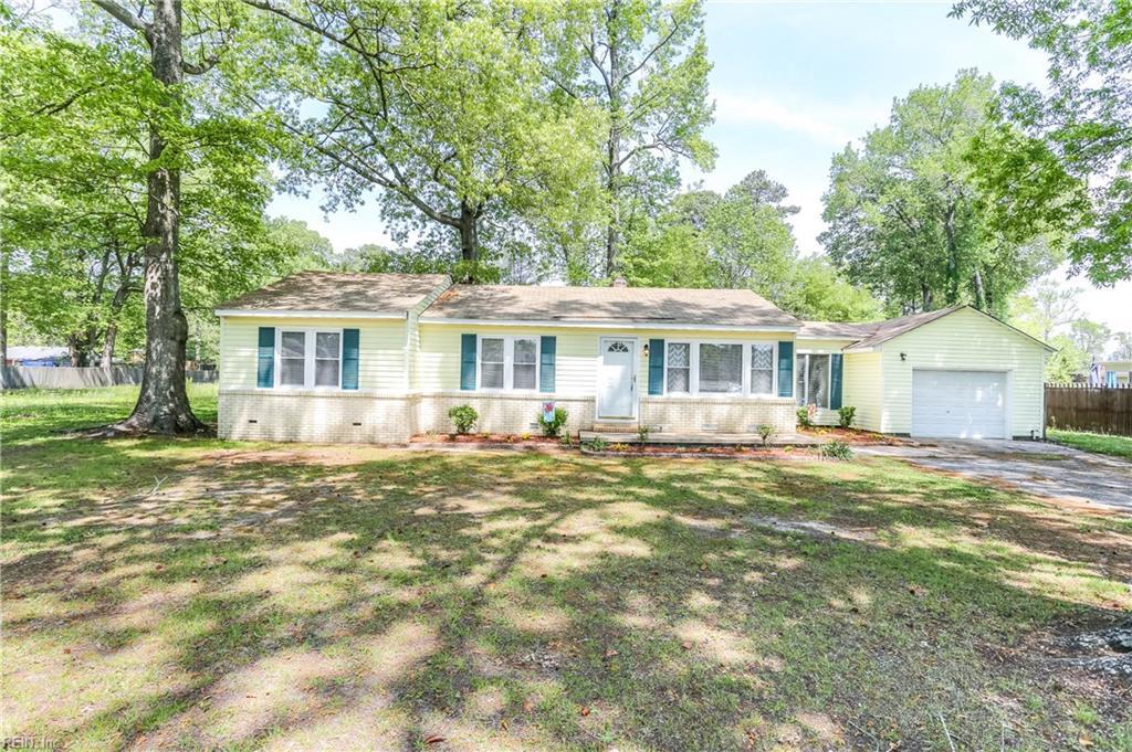 112 Marion Dr - Photo 1