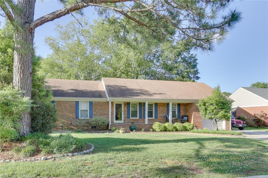 704 Waterstock Ct - Photo 1