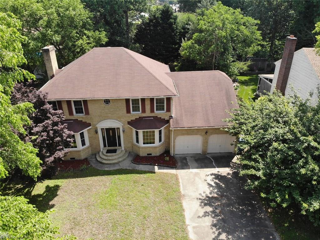 527 Currituck Dr - Photo 1