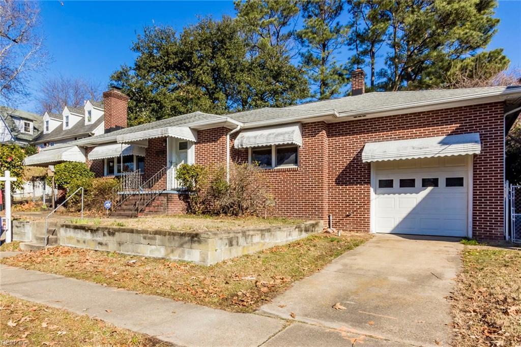 242 West Balview Ave - Photo 1