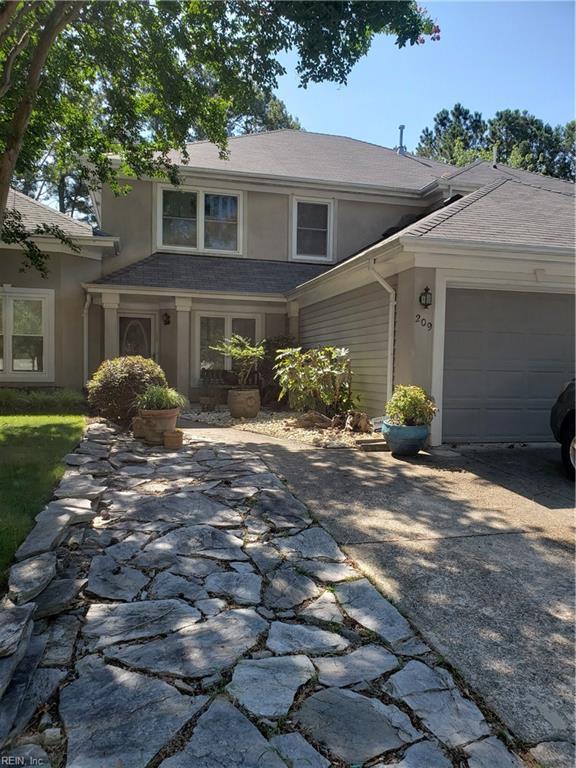 209 Esplanade Pl - Photo 1