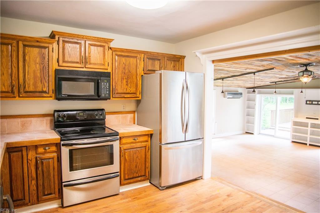 2405 Johnstown Rd - Photo 1