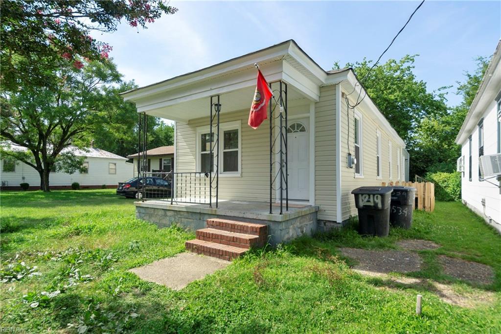 1212 Highland Ave - Photo 1