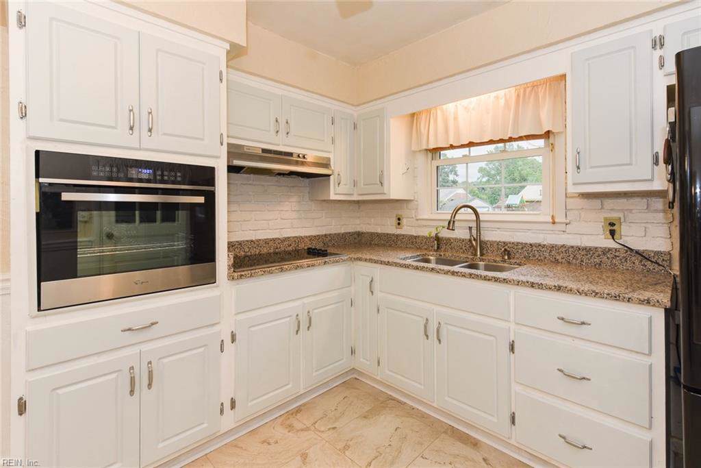 4905 Wycliff Rd - Photo 1