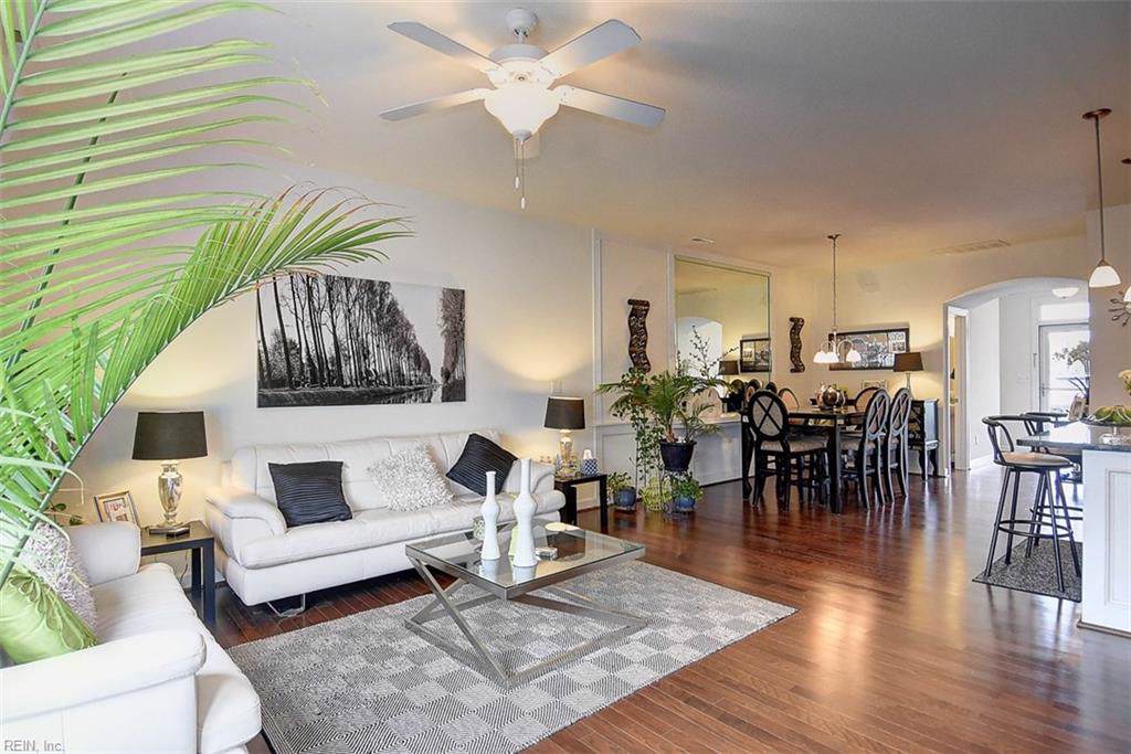 444 Abelia Way - Photo 1